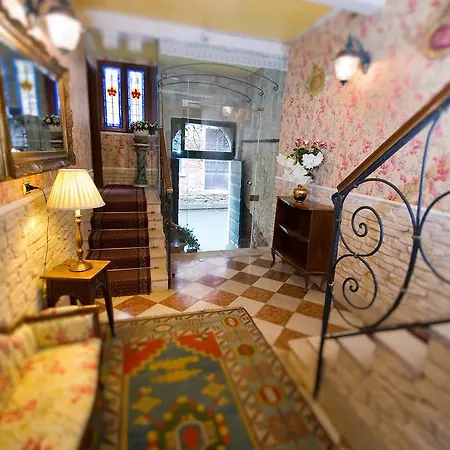 Guest house Locanda Antico Fiore 3*
