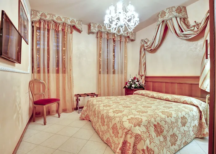 Antico Fiore Πανσιόν 4*